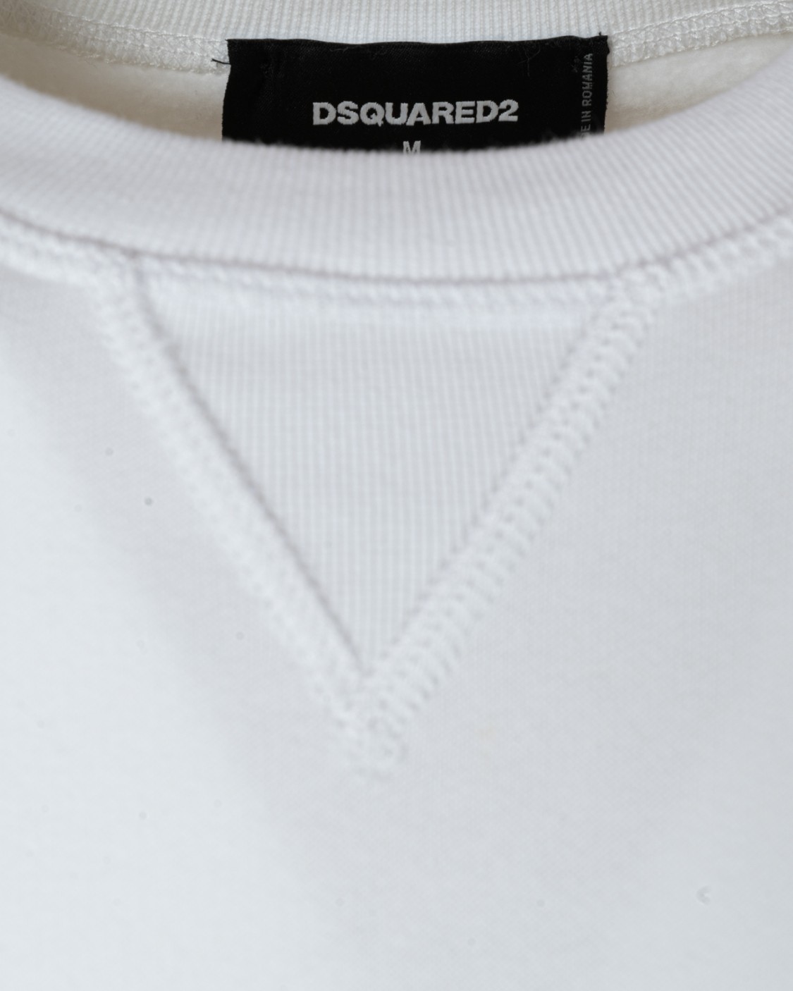 shop DSQUARED2 Saldi Felpa: Dsquared2 felpa in cotone.
Girocollo.
Maniche lunghe.
vestibilità regolare.
Stampa lettering "DSQUARED2 ICON".
Composizione: 100% Cotone.
Fabbricato in Italia.. GU0004 S25516-966 number 1430148